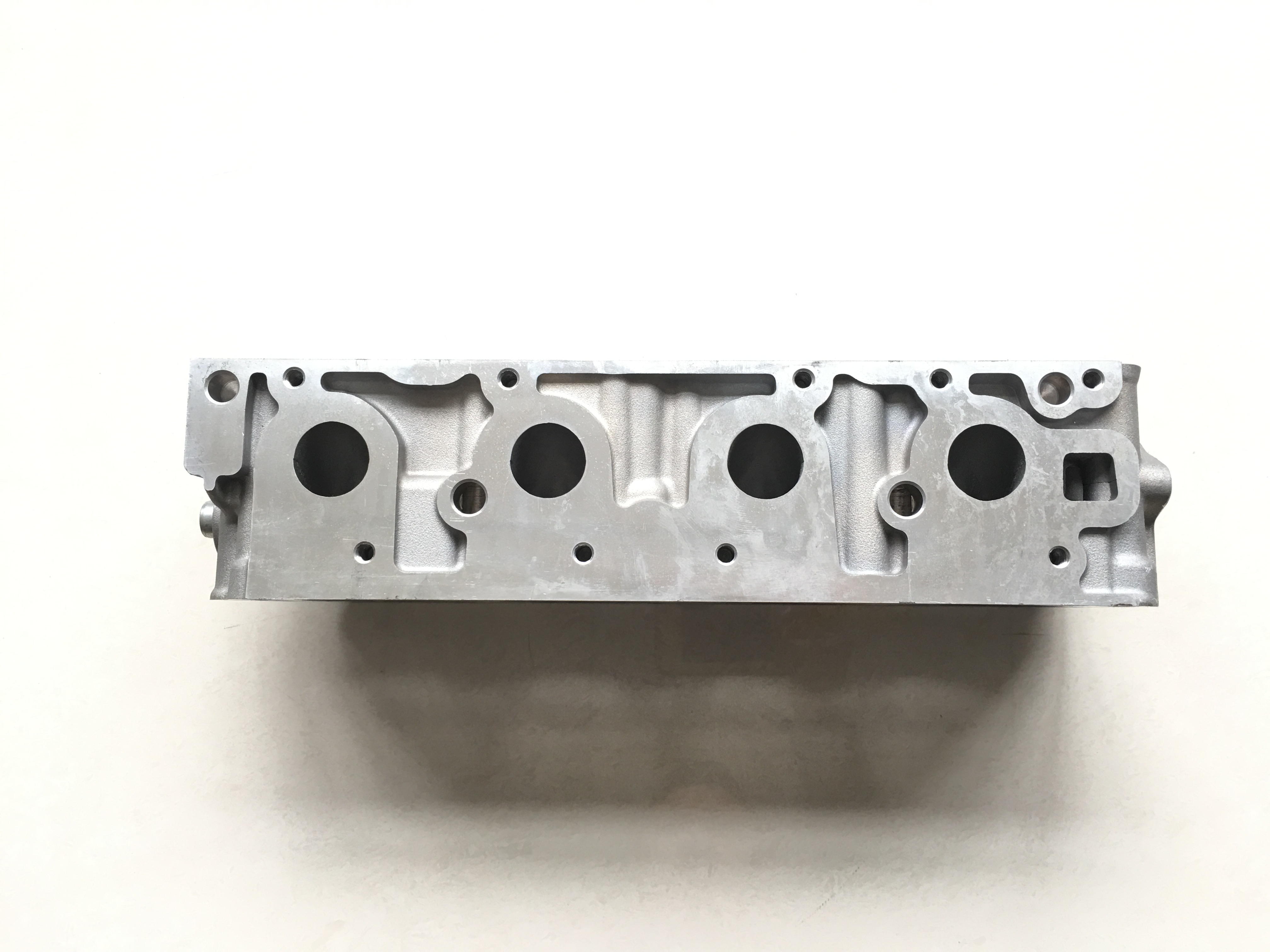 92089854 Головка блока цилиндров для Chevrolet 1.6L 8V, часть C16NZ головки двигателя Opel Corsa Astra